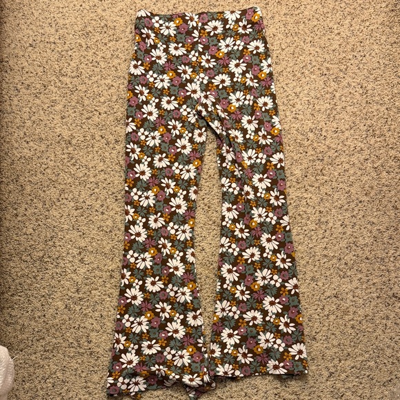 Hollister Floral Boot Cut Pants - Multicolor - Picture 3 of 3